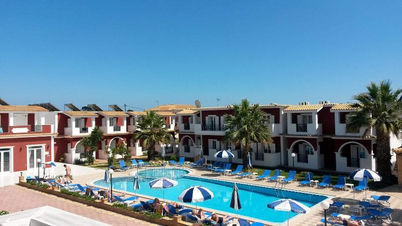 Yakinthos Hotel Zakynthos Island Bagian luar foto